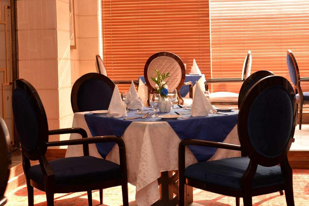 Best Western Premier Islamabad Restaurante foto